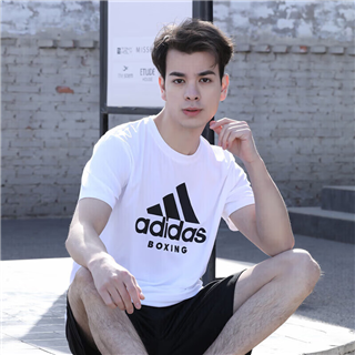 adidas阿迪达斯男子新款透气速干舒适休闲运动短袖T恤